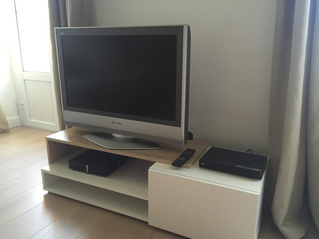 2 Bedrooms Appartement In Central Location On The Famous Place Massena Nizza Kültér fotó