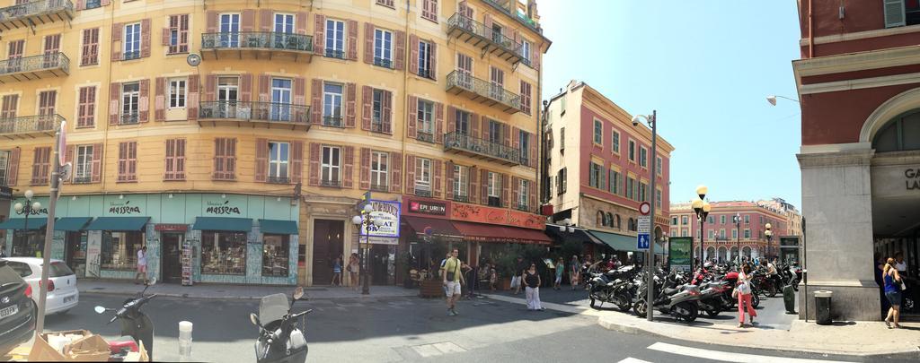 2 Bedrooms Appartement In Central Location On The Famous Place Massena Nizza Kültér fotó