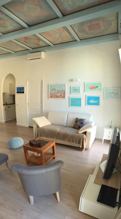 2 Bedrooms Appartement In Central Location On The Famous Place Massena Nizza Kültér fotó