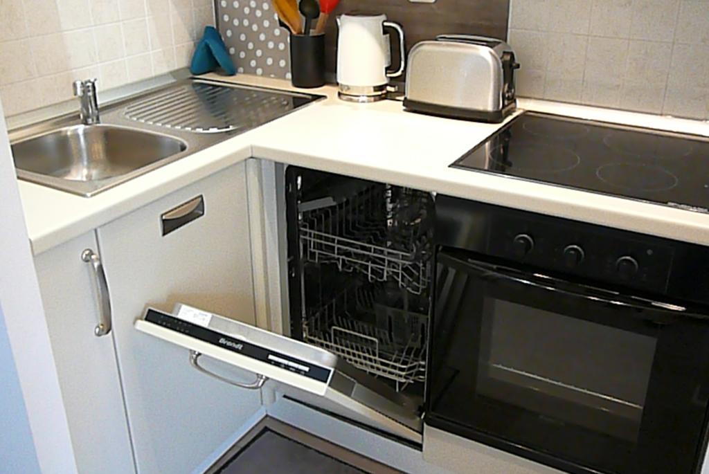 2 Bedrooms Appartement In Central Location On The Famous Place Massena Nizza Kültér fotó
