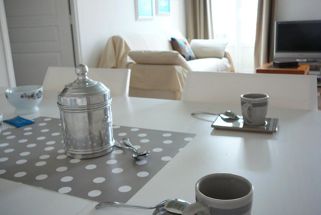 2 Bedrooms Appartement In Central Location On The Famous Place Massena Nizza Kültér fotó